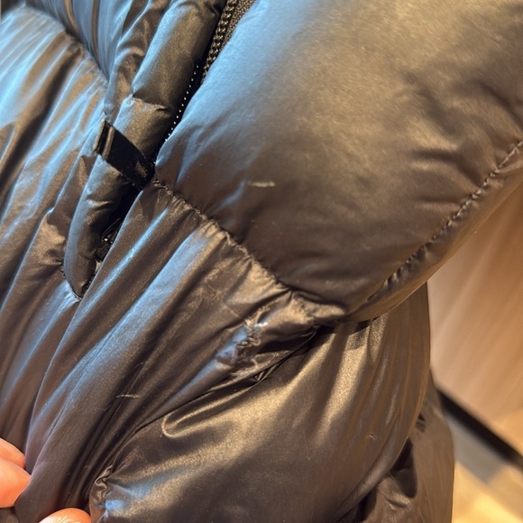 ARITZIA Women's Black Super Puffer Jacket - small - Picture 4 of 8